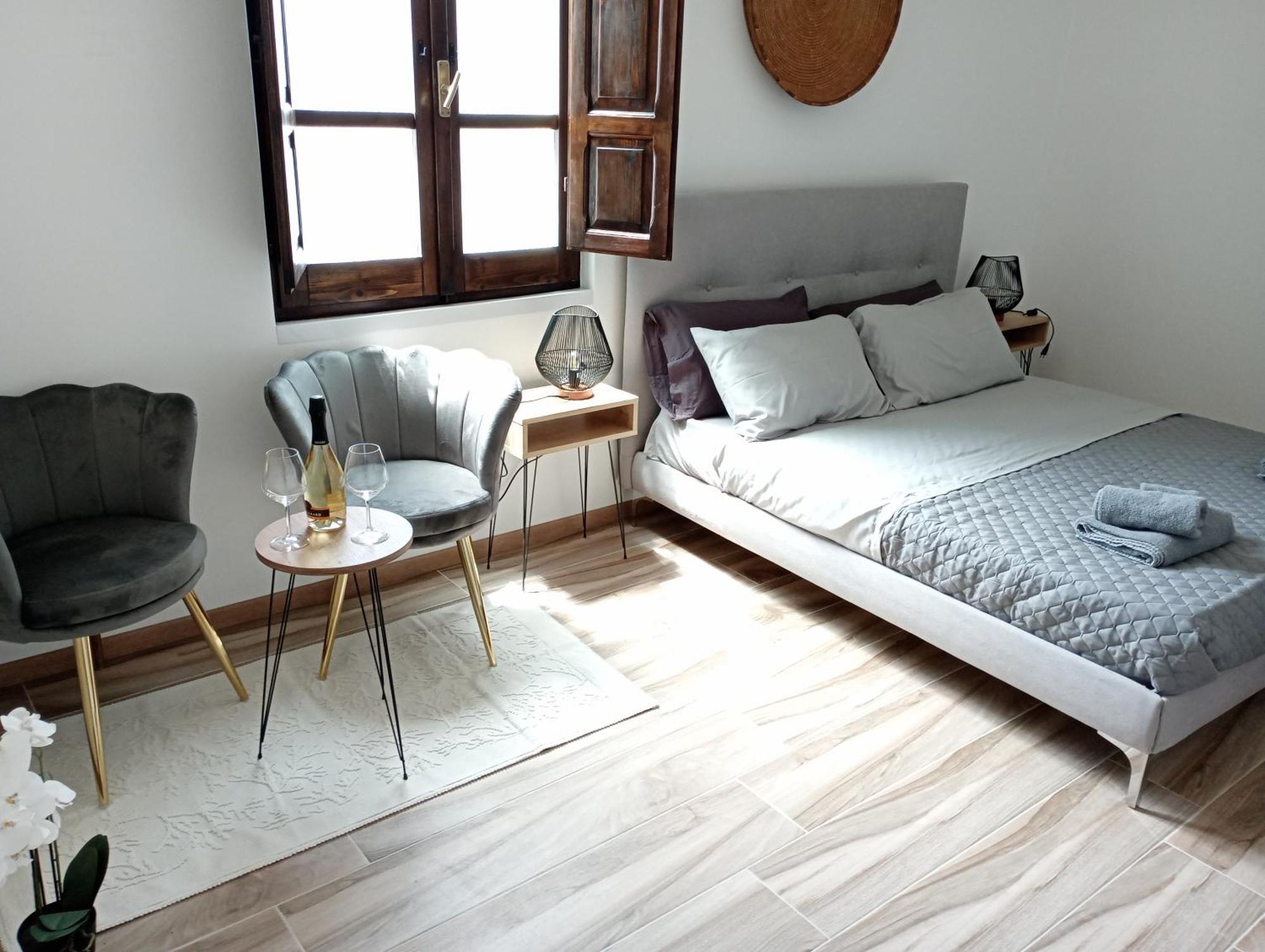 Niu Rooms Oristano Dış mekan fotoğraf